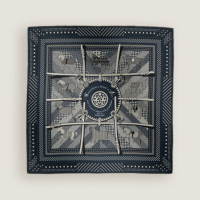 Couvertures et Tenues de Jour Bandana scarf 65 | Hermès USA Couvertures et Tenues de Jour Bandana scarf 65 | Hermès USA